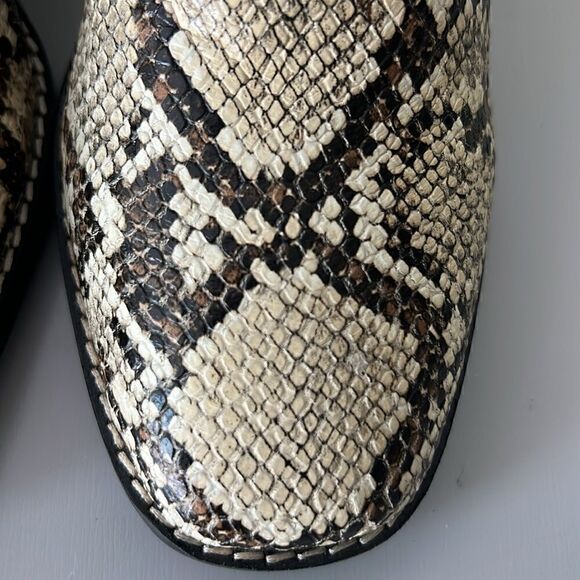 New Nordstrom Nohazina-Lea Caramel Snake Print Heel Ankle Boots Size 7.5 - Picture 8 of 8